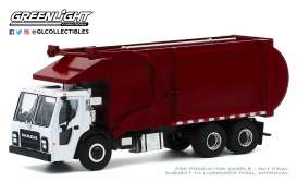 Mack  - LR Refuse Truck 2019 white/red - 1:64 - GreenLight - 45100C - gl45100C | The Diecast Company