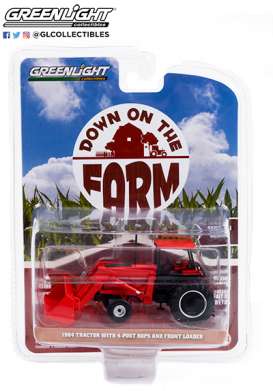 Tractor  - 1984 red - 1:64 - GreenLight - 48050C - gl48050C | The Diecast Company