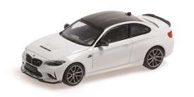 BMW  - M2 CS 2020 white with gold wheels - 1:43 - Minichamps - 410021020 - mc410021020 | The Diecast Company
