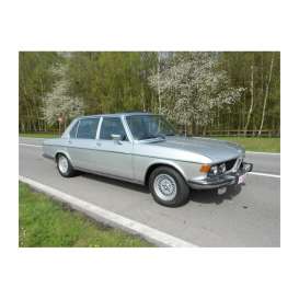 BMW  - 2500 (E3) 1968 silver - 1:43 - Minichamps - 410029201 - mc410029201 | The Diecast Company
