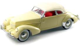 Cord  - 1936 yellow - 1:18 - Signature Models - 18108 - sig18108y | The Diecast Company