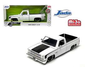 Chevrolet  - C-10 pick-up 1985 white - 1:24 - Jada Toys - 34317 - jada34317 | The Diecast Company