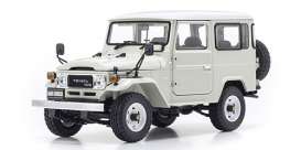 Toyota  - Land Cruiser 40 Van white - 1:18 - Kyosho - 08971W0 - kyo8971W0 | The Diecast Company
