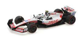 Haas  - VF-22 2022 white/red - 1:43 - Minichamps - 417221047 - mc417221047 | The Diecast Company